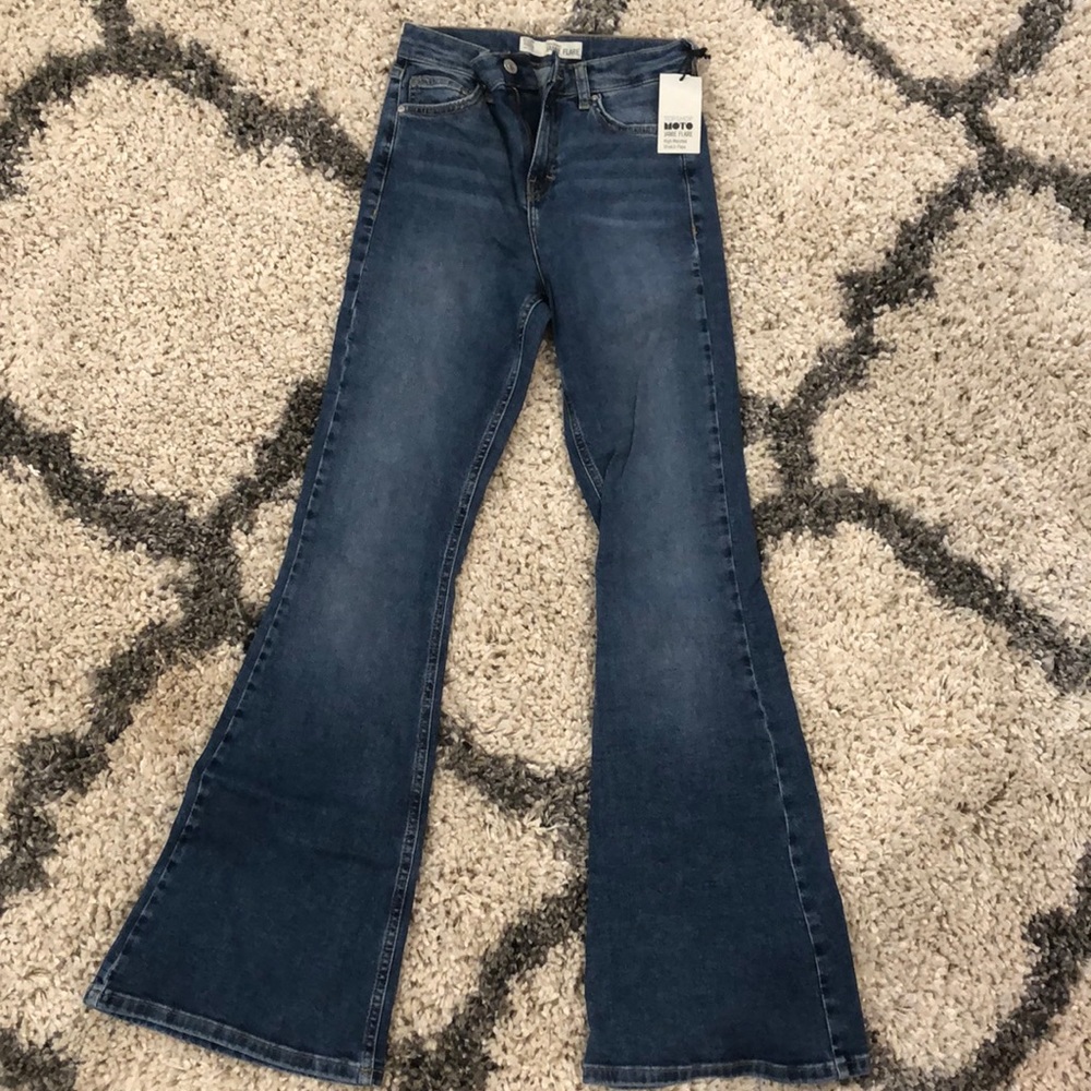 NWT JAMIE FLARE TOPSHOP JEANS
